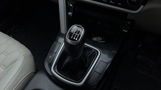 Used 2020 Kia Seltos HTX G Petrol Manual interior GEAR  KNOB VIEW