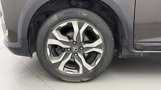 Used 2019 Honda WR-V [2017-2020] i-VTEC S Petrol Manual tyres LEFT FRONT TYRE RIM VIEW