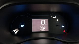 Used 2021 renault Kwid 1.0 RXT Opt Petrol Manual interior CLUSTERMETER VIEW