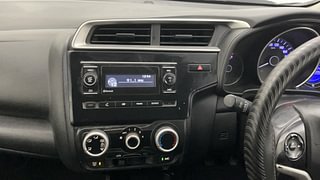 Used 2019 Honda WR-V [2017-2020] i-VTEC S Petrol Manual interior MUSIC SYSTEM & AC CONTROL VIEW