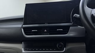 Used 2020 Kia Seltos HTX G Petrol Manual top_features Integrated (in-dash) music system