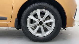 Used 2014 Hyundai Grand i10 Asta 1.2 Kappa VTVT Petrol Manual tyres RIGHT FRONT TYRE RIM VIEW