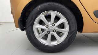 Used 2014 Hyundai Grand i10 Asta 1.2 Kappa VTVT Petrol Manual tyres RIGHT REAR TYRE RIM VIEW