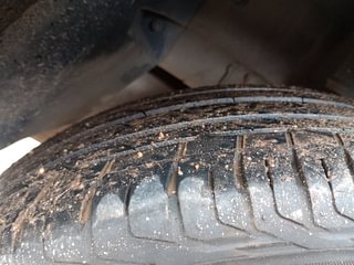 Used 2019 Tata Nexon [2017-2020] XZA Plus AMT Petrol Petrol Automatic tyres RIGHT REAR TYRE TREAD VIEW