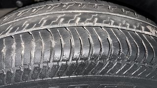 Used 2015 Maruti Suzuki Swift [2011-2017] LDi Diesel Manual tyres RIGHT REAR TYRE TREAD VIEW