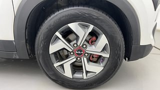 Used 2022 Kia Sonet GTX Plus 1.5 AT Diesel Automatic tyres RIGHT FRONT TYRE RIM VIEW