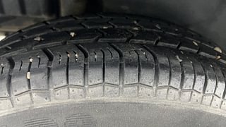 Used 2016 Maruti Suzuki Swift Dzire VXI AT Petrol Automatic tyres RIGHT REAR TYRE TREAD VIEW
