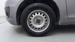 Used 2015 Maruti Suzuki Swift [2011-2017] LDi Diesel Manual tyres LEFT FRONT TYRE RIM VIEW