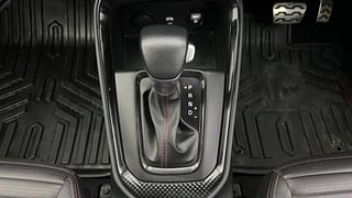 Used 2022 Kia Sonet GTX Plus 1.5 AT Diesel Automatic interior GEAR  KNOB VIEW