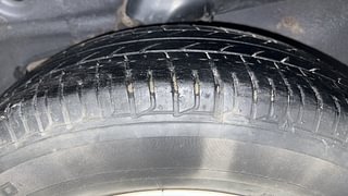 Used 2016 hyundai i10 Sportz 1.1 Petrol Petrol Manual tyres LEFT REAR TYRE TREAD VIEW