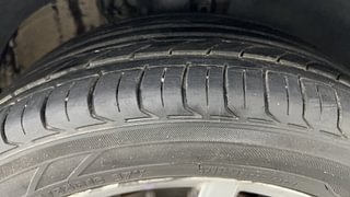 Used 2018 volkswagen Polo Highline Plus 1.0 MPI Petrol Manual tyres RIGHT FRONT TYRE TREAD VIEW