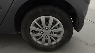 Used 2016 hyundai i10 Sportz 1.1 Petrol Petrol Manual tyres LEFT REAR TYRE RIM VIEW