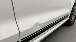Used 2018 volkswagen Polo Highline Plus 1.0 MPI Petrol Manual dents MINOR DENT