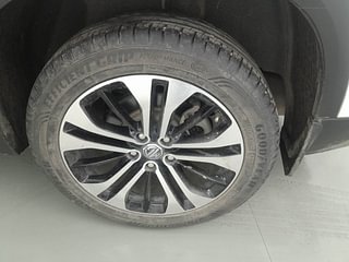 Used 2021 mg-motors Hector 1.5 Sharp petrol turbo DCT Petrol Automatic tyres LEFT REAR TYRE RIM VIEW