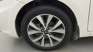 Used 2014 Hyundai Verna [2011-2015] Fluidic 1.6 VTVT SX Petrol Manual tyres LEFT FRONT TYRE RIM VIEW