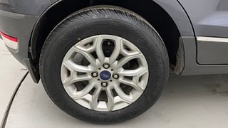 Used 2014 Ford EcoSport [2013-2015] Titanium 1.5L TDCi Diesel Manual tyres RIGHT REAR TYRE RIM VIEW