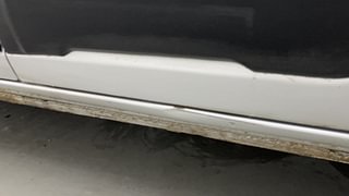 Used 2023 renault Kwid 1.0 RXT Opt Petrol Manual dents MINOR DENT