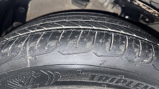 Used 2014 Hyundai Verna [2011-2015] Fluidic 1.6 VTVT SX Petrol Manual tyres LEFT FRONT TYRE TREAD VIEW