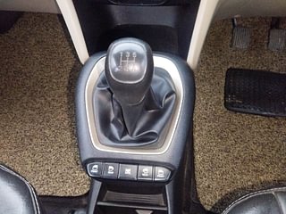 Used 2020 Hyundai New Santro 1.1 Sportz MT Petrol Manual interior GEAR  KNOB VIEW