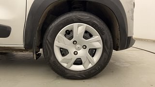 Used 2023 renault Kwid 1.0 RXT Opt Petrol Manual tyres RIGHT FRONT TYRE RIM VIEW
