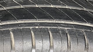 Used 2023 renault Kwid 1.0 RXT Opt Petrol Manual tyres LEFT REAR TYRE TREAD VIEW