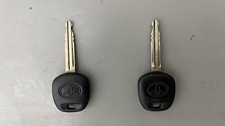 Used 2019 Toyota Yaris [2018-2021] J Petrol Manual extra CAR KEY VIEW