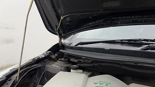 Used 2019 Toyota Yaris [2018-2021] J Petrol Manual engine ENGINE RIGHT SIDE HINGE & APRON VIEW