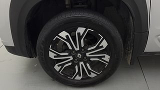 Used 2022 Renault Kiger RXZ MT Petrol Manual tyres LEFT FRONT TYRE RIM VIEW