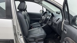 Used 2013 Maruti Suzuki Ritz [2012-2017] Zxi Petrol Manual interior RIGHT SIDE FRONT DOOR CABIN VIEW