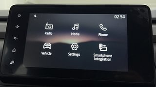 Used 2022 Renault Kiger RXZ MT Petrol Manual top_features Integrated (in-dash) music system