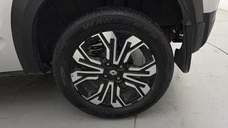 Used 2022 Renault Kiger RXZ MT Petrol Manual tyres LEFT REAR TYRE RIM VIEW