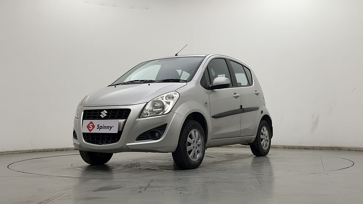 LEFT FRONT CORNER VIEW