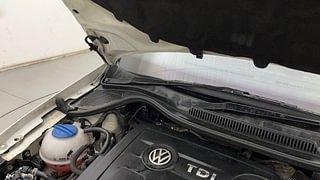 Used 2015 Volkswagen Polo [2014-2020] Highline 1.5 (D) Diesel Manual engine ENGINE RIGHT SIDE HINGE & APRON VIEW