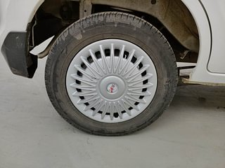 Used 2018 Maruti Suzuki Alto 800 [2016-2019] Vxi Petrol Manual tyres RIGHT REAR TYRE RIM VIEW