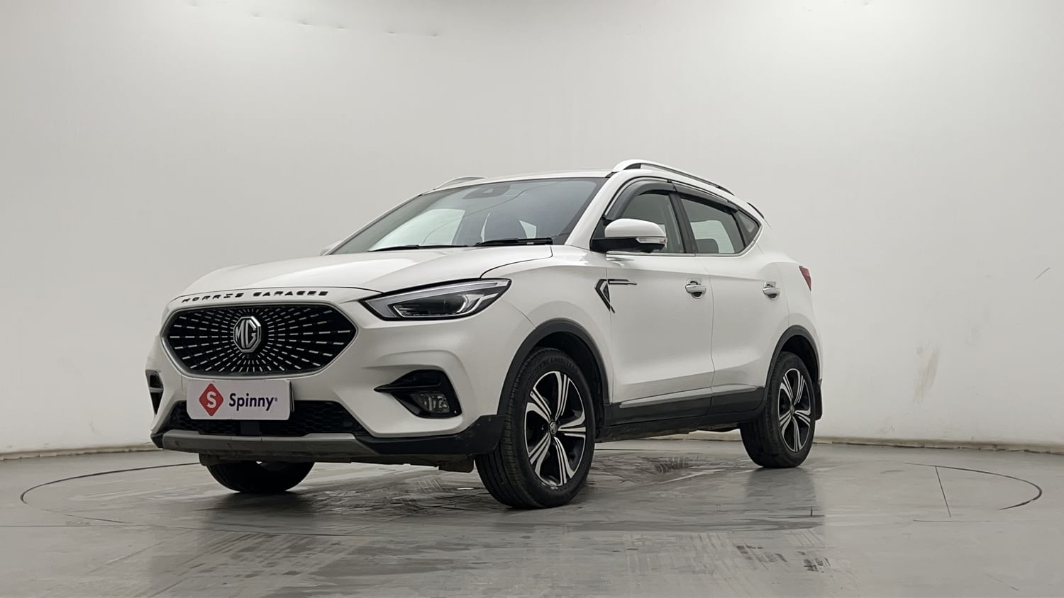 New MG Motors Astor Candy White