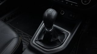 Used 2016 Hyundai Creta [2015-2018] 1.6 SX Plus Diesel Manual interior GEAR  KNOB VIEW