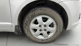 Used 2013 Maruti Suzuki Swift Dzire [2008-2012] ZXI Petrol Manual tyres RIGHT FRONT TYRE RIM VIEW