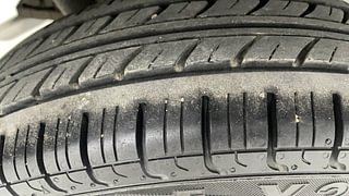 Used 2014 Maruti Suzuki Wagon R 1.0 [2010-2019] LXi Petrol Manual tyres RIGHT REAR TYRE TREAD VIEW