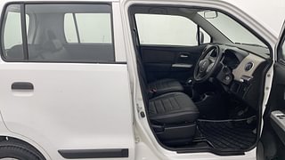 Used 2014 Maruti Suzuki Wagon R 1.0 [2010-2019] LXi Petrol Manual interior RIGHT SIDE FRONT DOOR CABIN VIEW