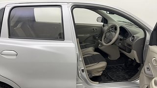 Used 2015 Datsun GO [2014-2019] T Petrol Manual interior RIGHT SIDE FRONT DOOR CABIN VIEW