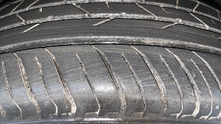 Used 2022 Renault Kiger RXZ 1.0 Turbo MT Petrol Manual tyres RIGHT FRONT TYRE TREAD VIEW