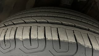 Used 2021 Maruti Suzuki S-Cross Zeta AT Petrol Automatic tyres RIGHT FRONT TYRE TREAD VIEW