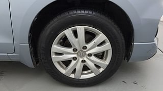 Used 2017 Maruti Suzuki Ertiga [2015-2018] ZXI+ Petrol Manual tyres RIGHT FRONT TYRE RIM VIEW