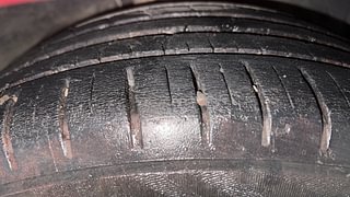 Used 2021 Ford Figo Aspire [2019-2021] Titanium 1.2 Ti-VCT Petrol Manual tyres RIGHT FRONT TYRE TREAD VIEW