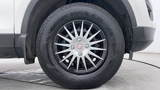 Used 2022 Tata Harrier XE Diesel Manual tyres RIGHT FRONT TYRE RIM VIEW