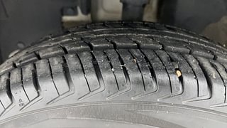 Used 2016 Renault Kwid [2015-2019] RXT Petrol Manual tyres LEFT FRONT TYRE TREAD VIEW