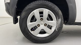 Used 2016 Renault Kwid [2015-2019] RXT Petrol Manual tyres RIGHT REAR TYRE RIM VIEW