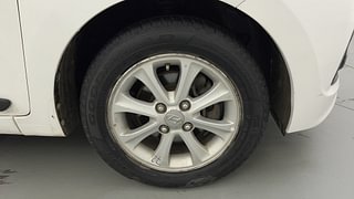 Used 2014 Hyundai Grand i10 [2013-2017] Asta AT 1.2 Kappa VTVT Petrol Automatic tyres RIGHT FRONT TYRE RIM VIEW