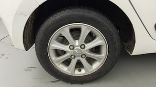 Used 2014 Hyundai Grand i10 [2013-2017] Asta AT 1.2 Kappa VTVT Petrol Automatic tyres RIGHT REAR TYRE RIM VIEW