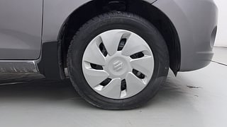 Used 2017 Maruti Suzuki Celerio ZXI AMT Petrol Automatic tyres RIGHT FRONT TYRE RIM VIEW